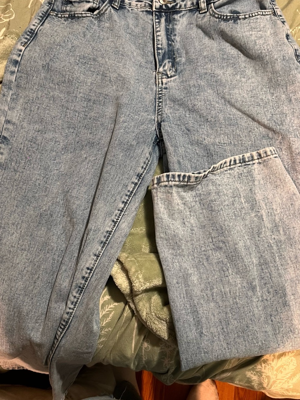 SHEIN Acid Wash Light Blue Boyfriend Jeans